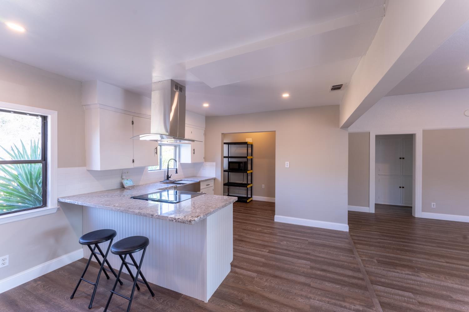 963 N Arthur Ave, Fresno, CA 93728