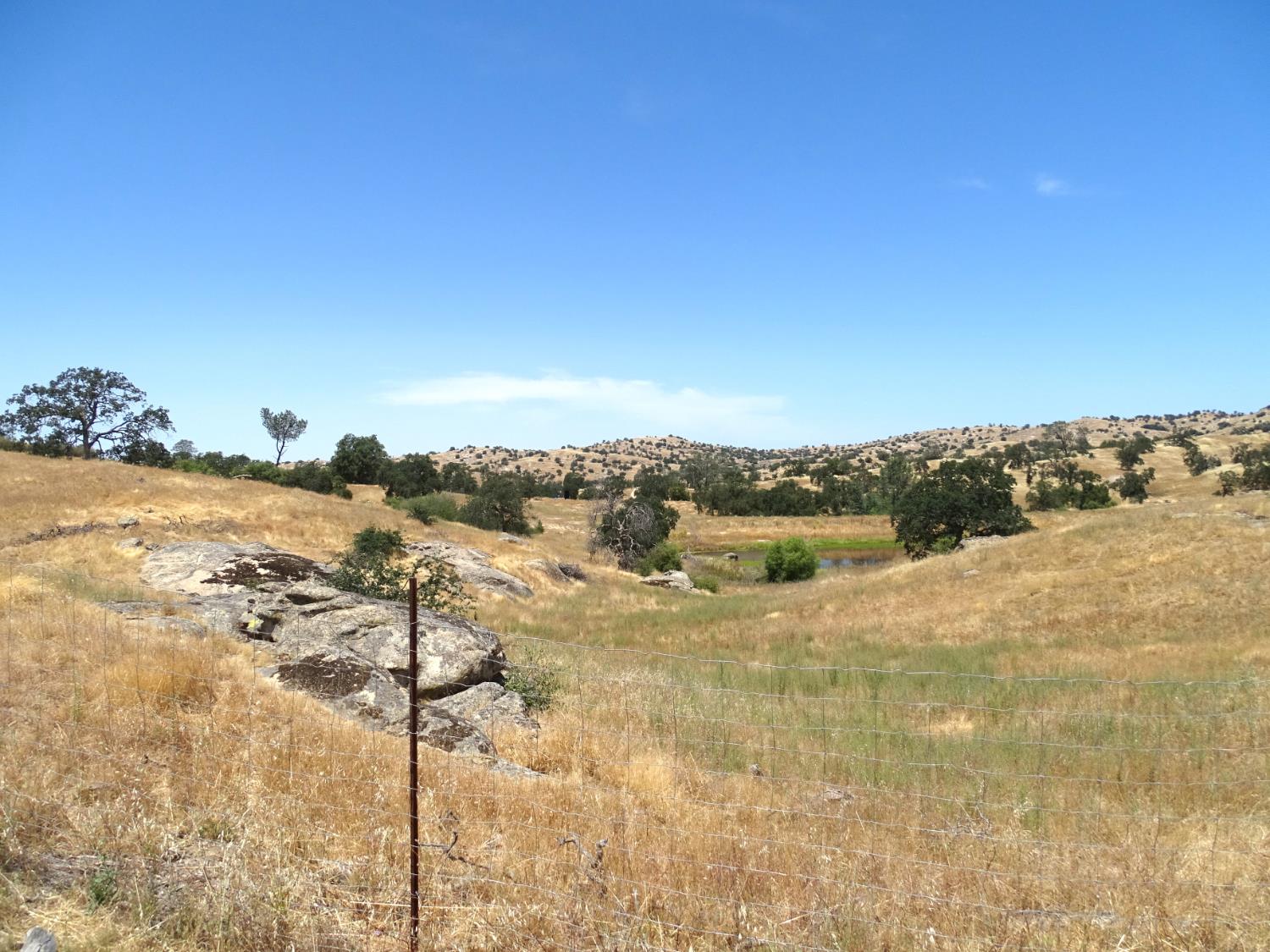 1 Millstream Ln, Madera, CA 93636