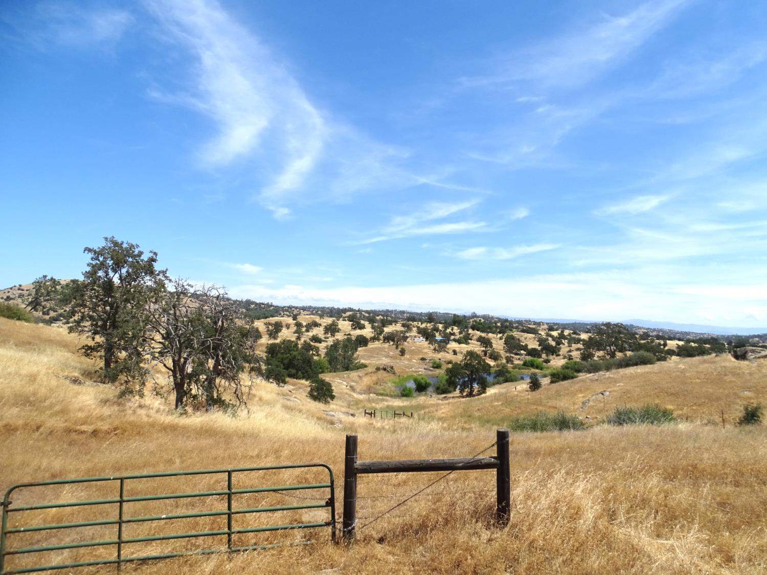 1 Millstream Ln, Madera, CA 93636