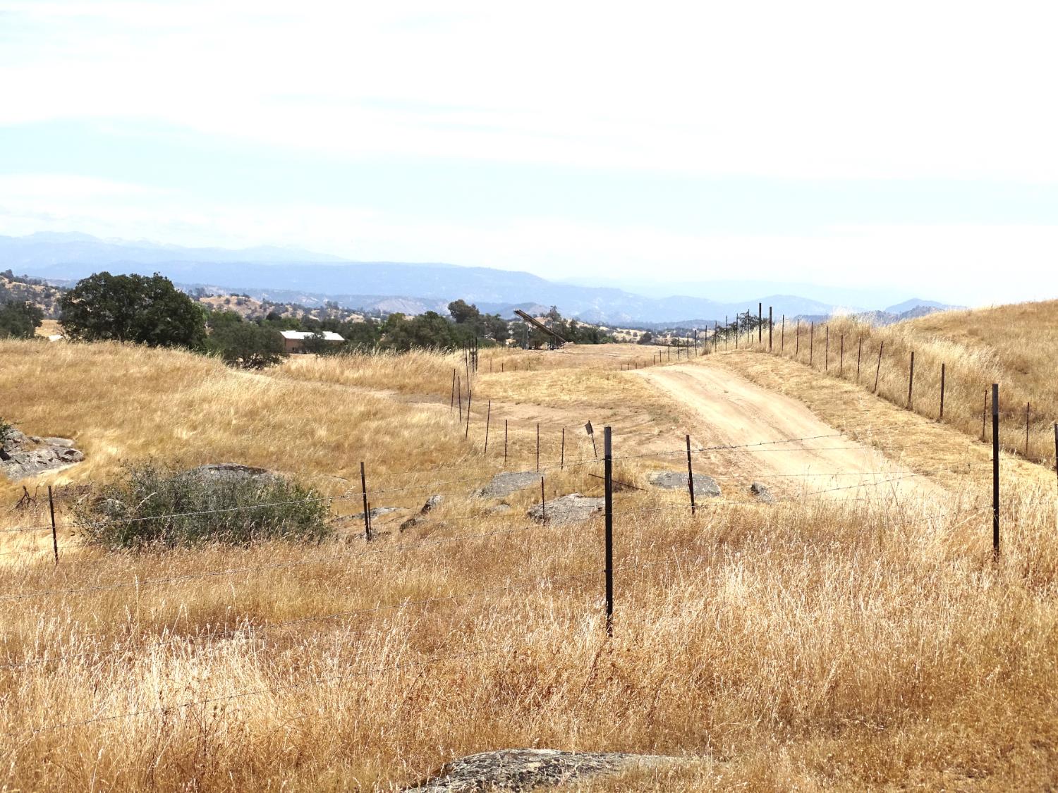 1 Millstream Ln, Madera, CA 93636