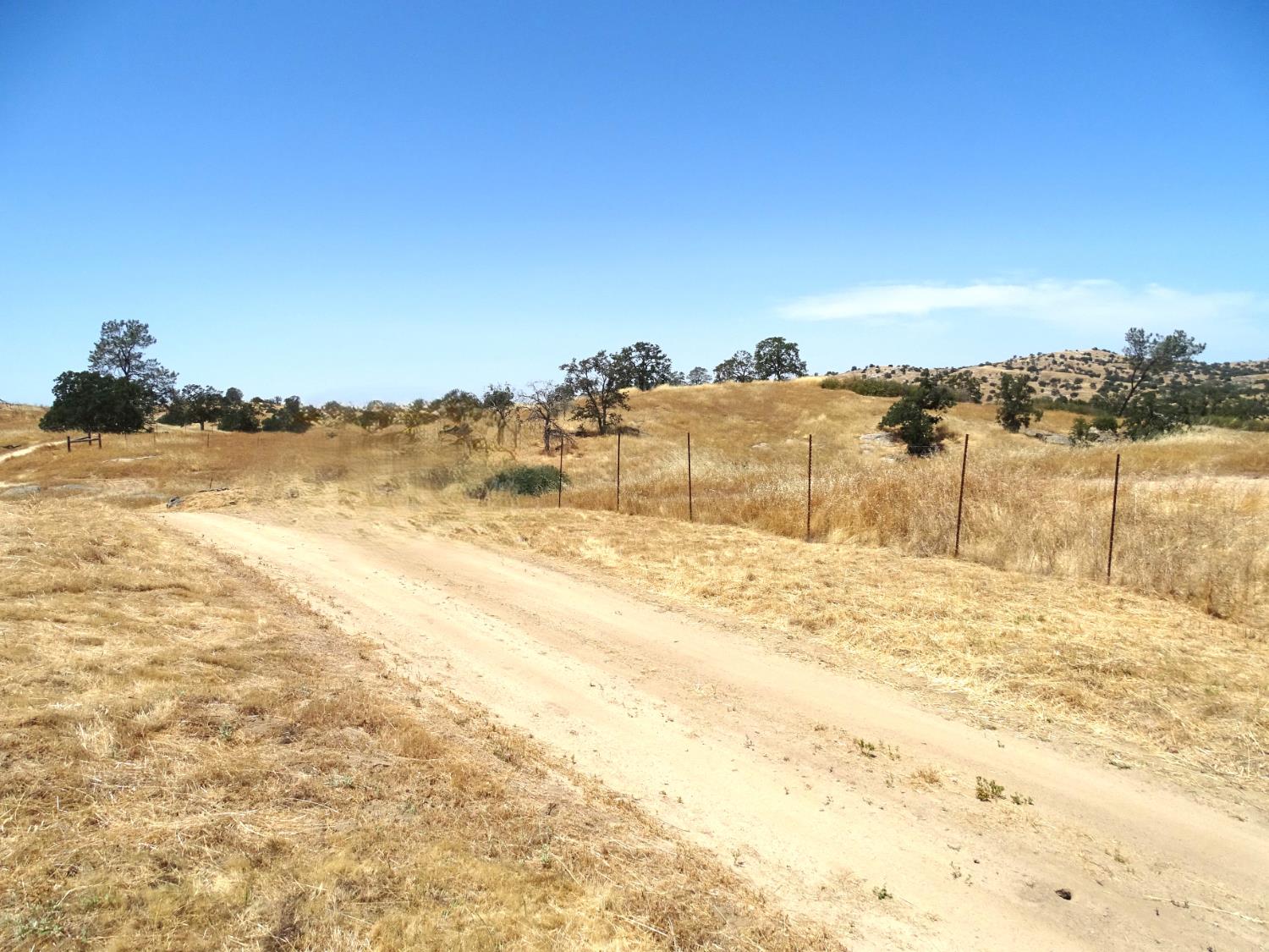 1 Millstream Ln, Madera, CA 93636