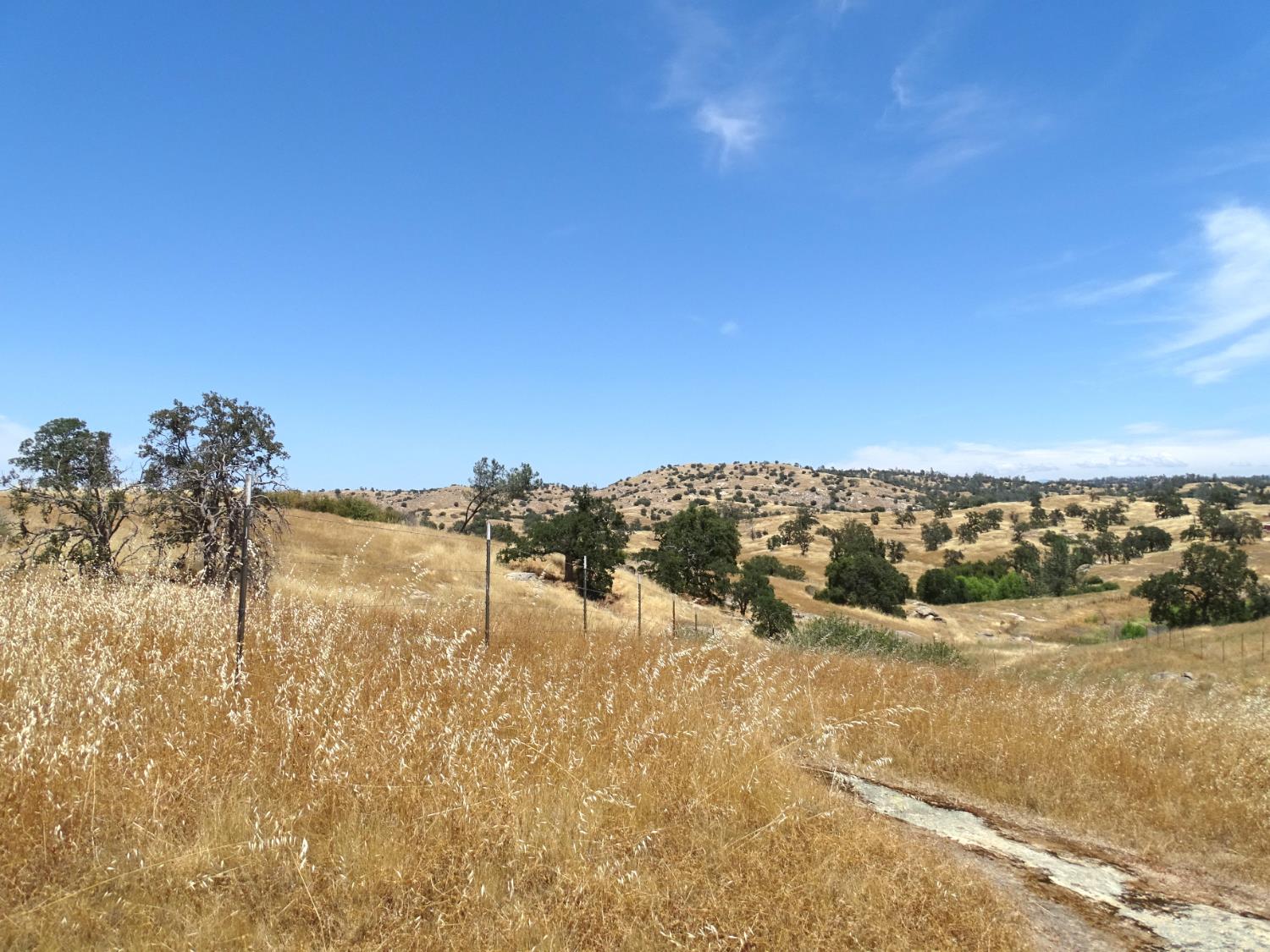 1 Millstream Ln, Madera, CA 93636