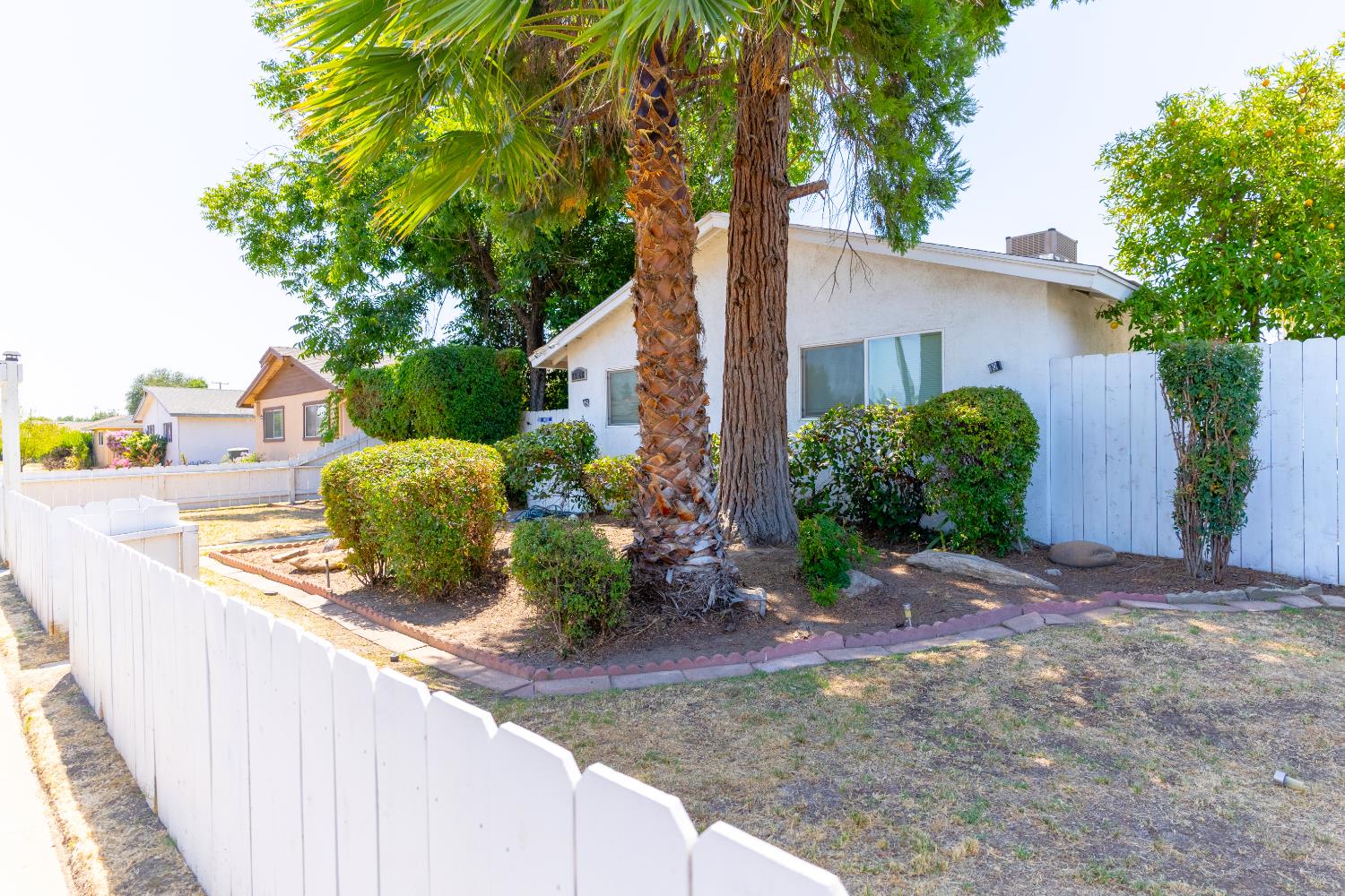 2922 E Gettysburg Ave, Fresno, CA 93726