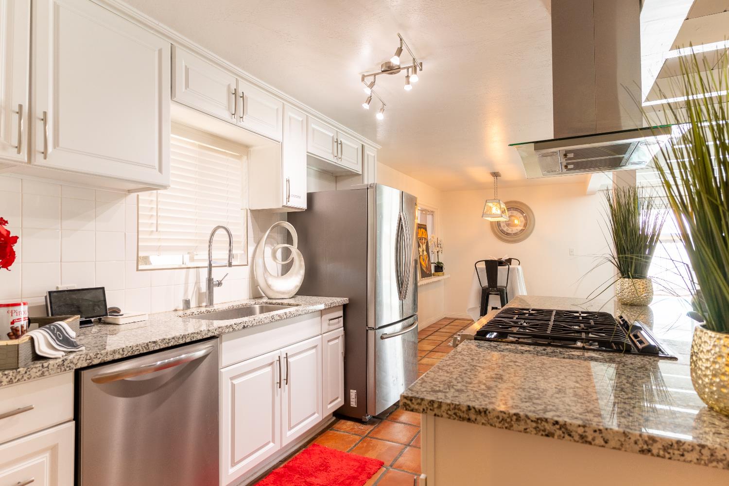 2922 E Gettysburg Ave, Fresno, CA 93726