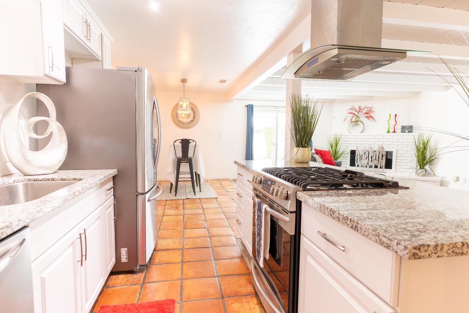 2922 E Gettysburg Ave, Fresno, CA 93726