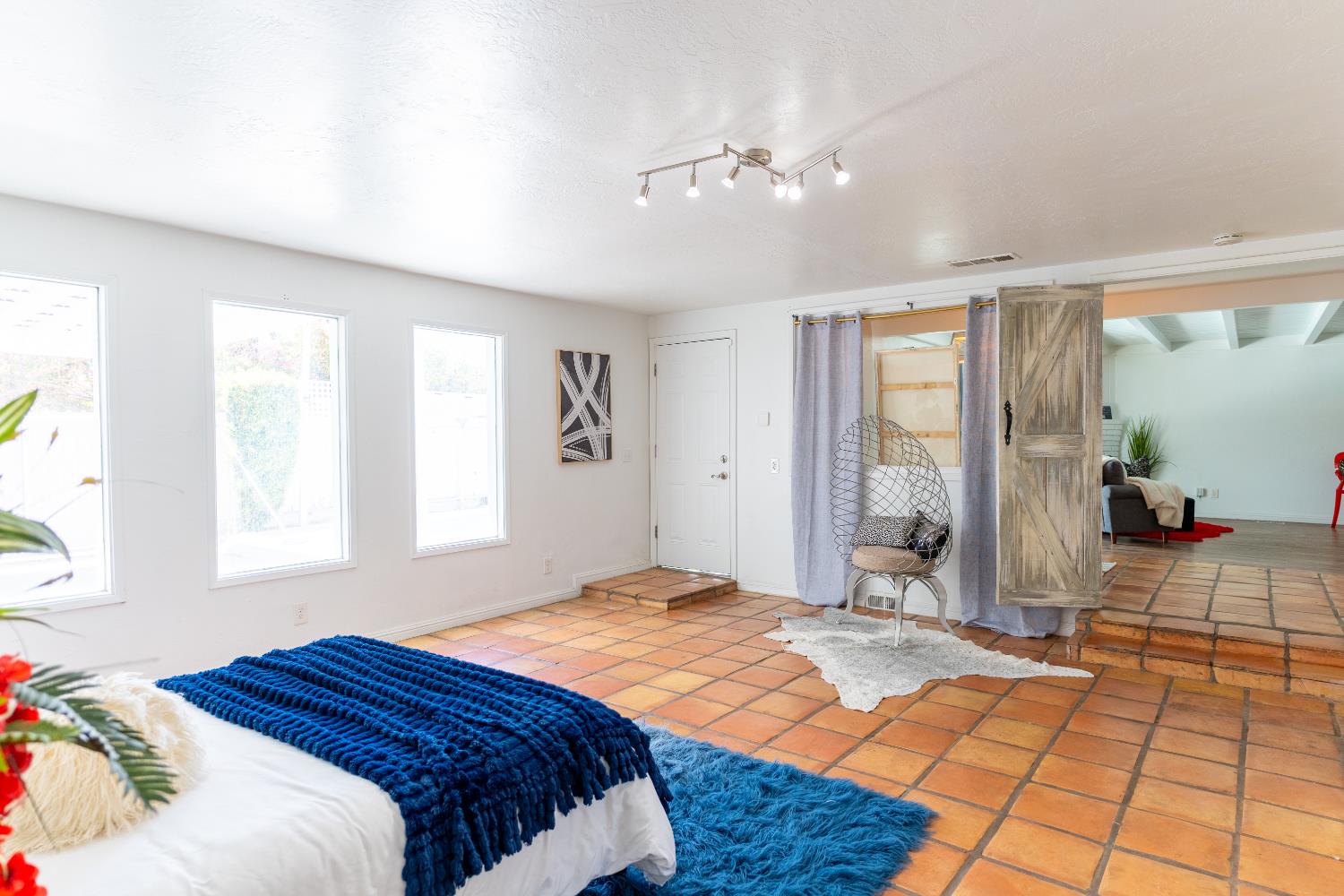 2922 E Gettysburg Ave, Fresno, CA 93726