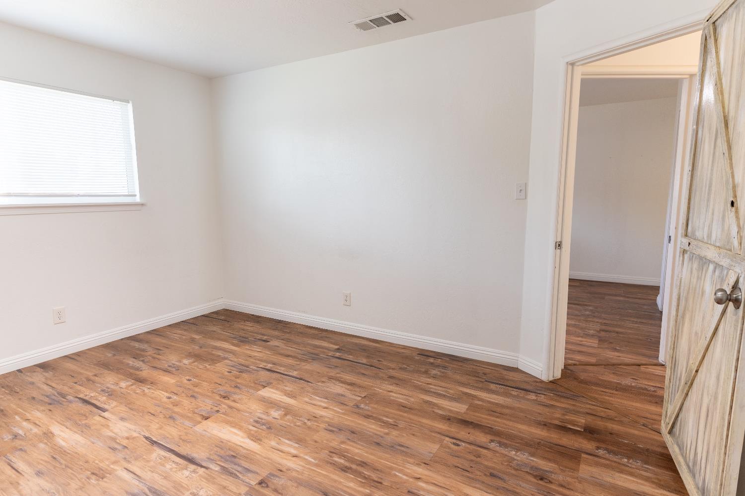 2922 E Gettysburg Ave, Fresno, CA 93726