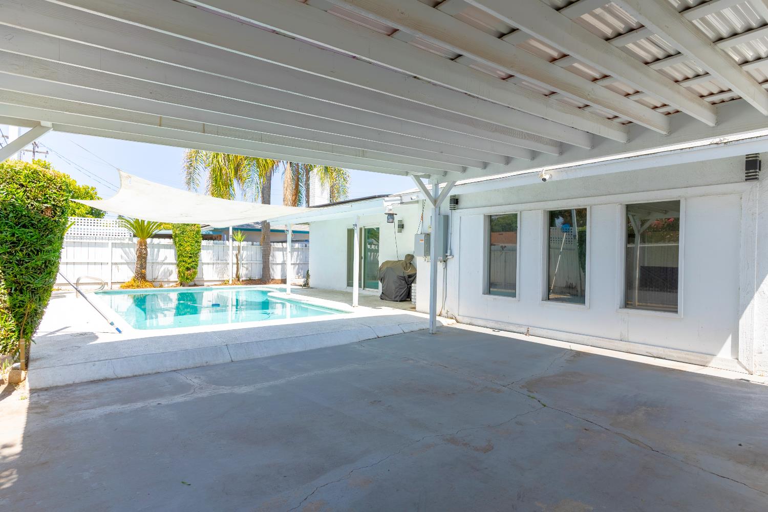 2922 E Gettysburg Ave, Fresno, CA 93726