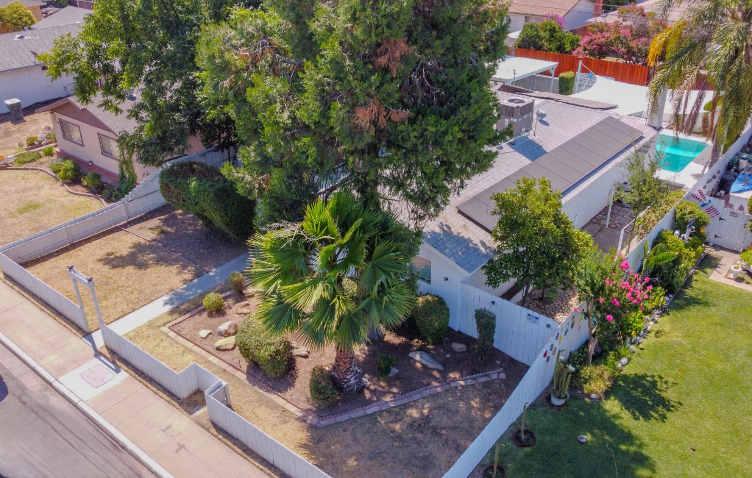 2922 E Gettysburg Ave, Fresno, CA 93726