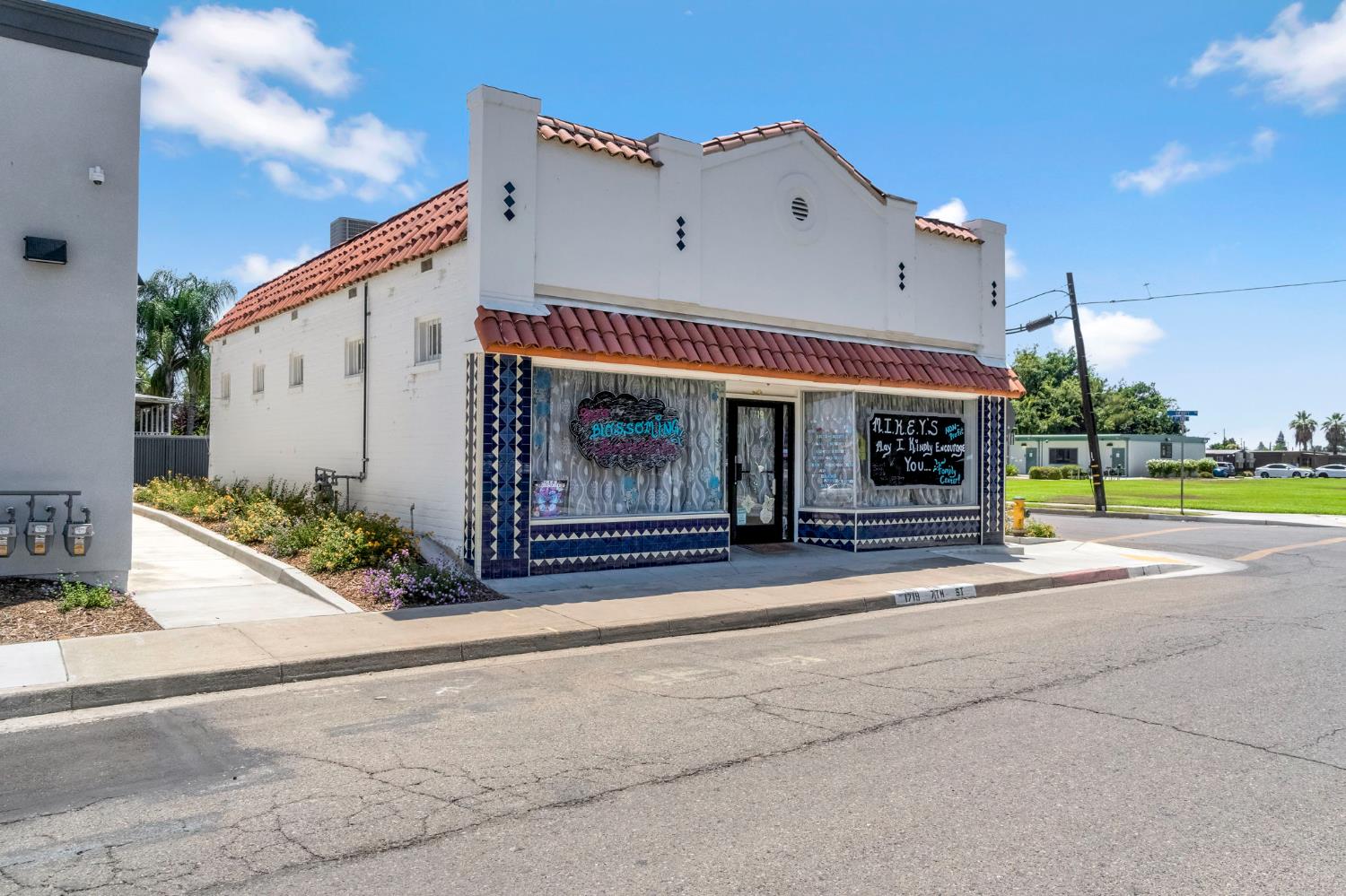 1719 7Th St, Sanger, CA 93657