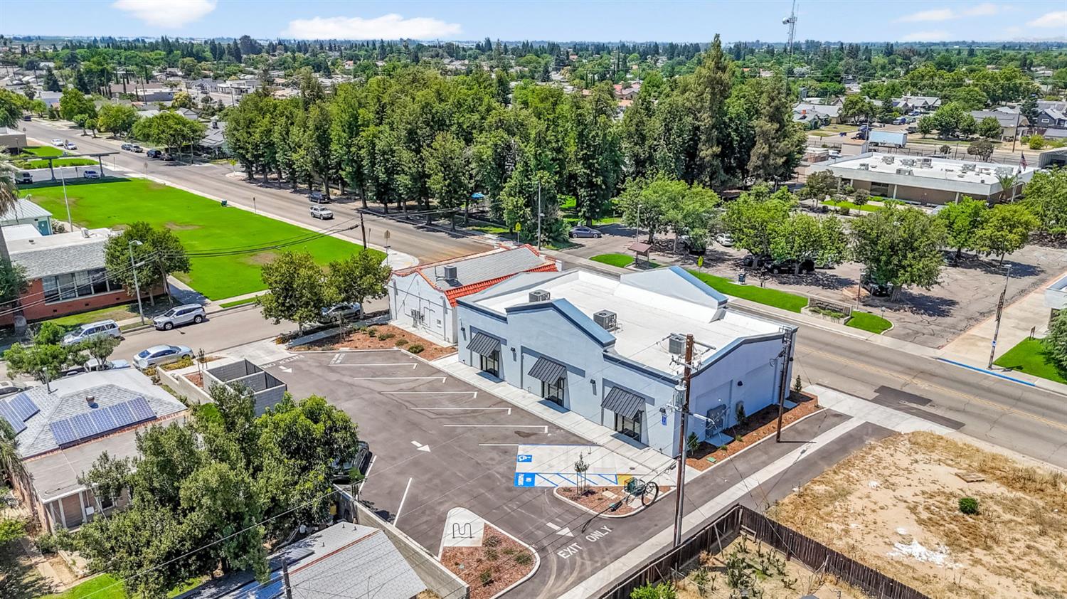 1719 7Th St, Sanger, CA 93657