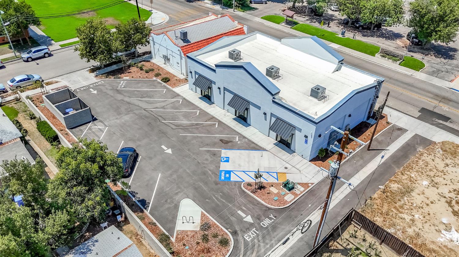 1719 7Th St, Sanger, CA 93657