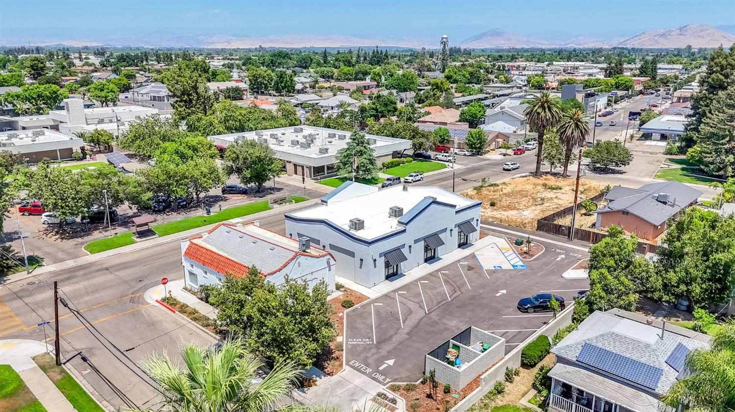 1719 7Th St, Sanger, CA 93657