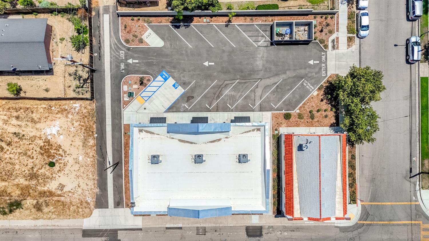 1719 7Th St, Sanger, CA 93657