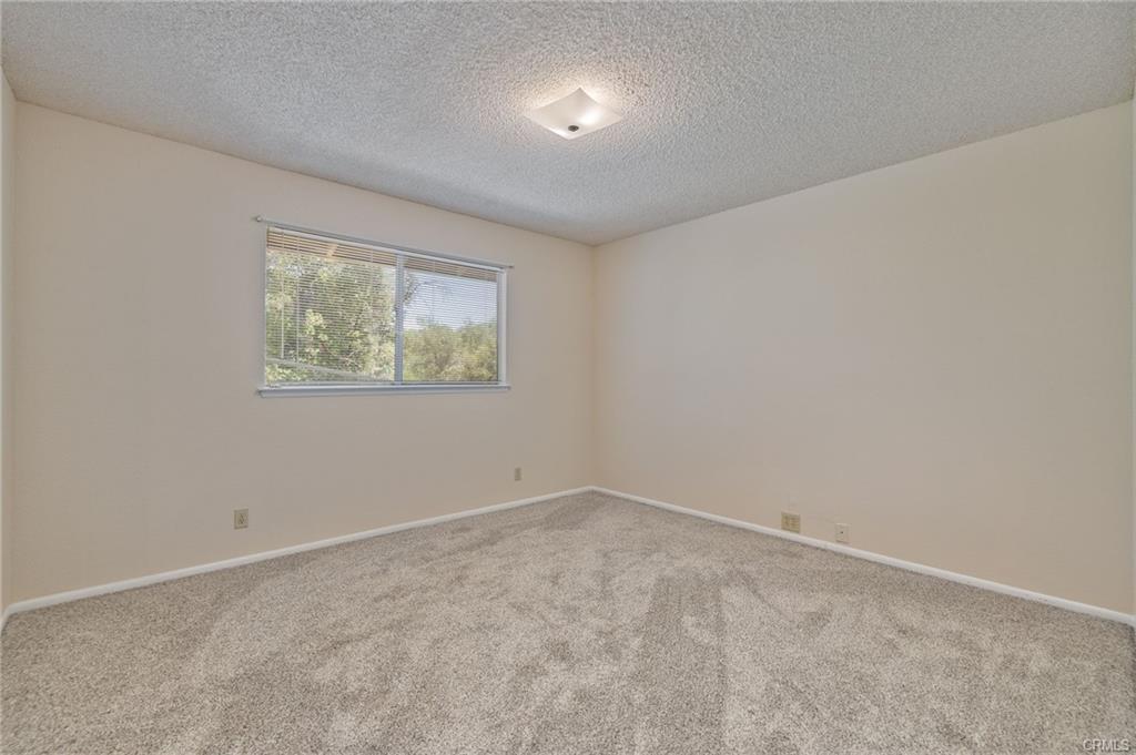 32413 Chickasaw Rd, Coarsegold, CA 93614