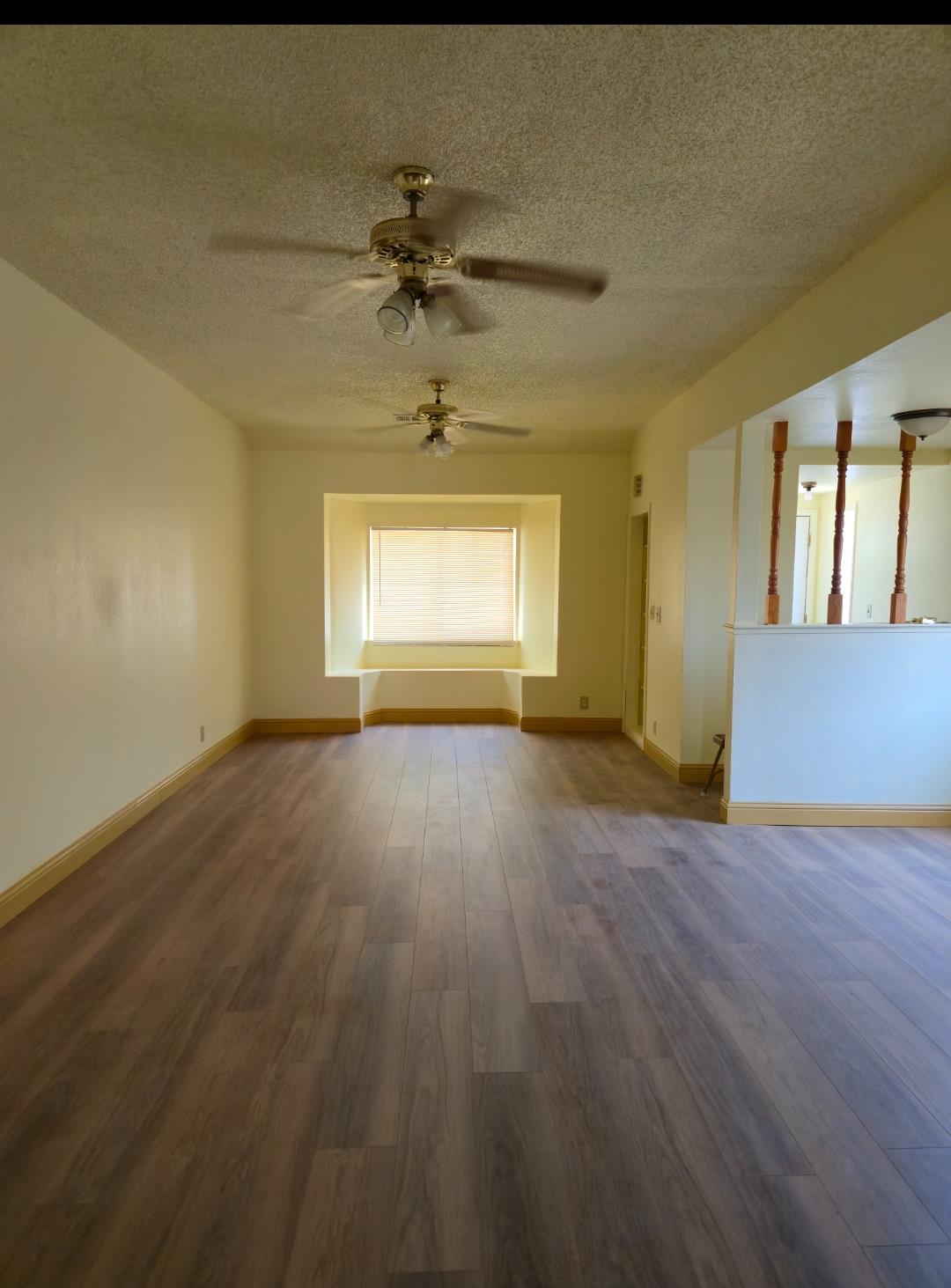 100 E Mariposa St, Avenal, CA 93204