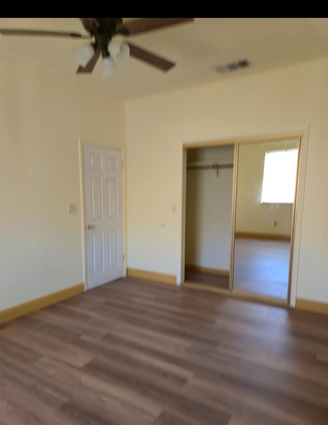 100 E Mariposa St, Avenal, CA 93204