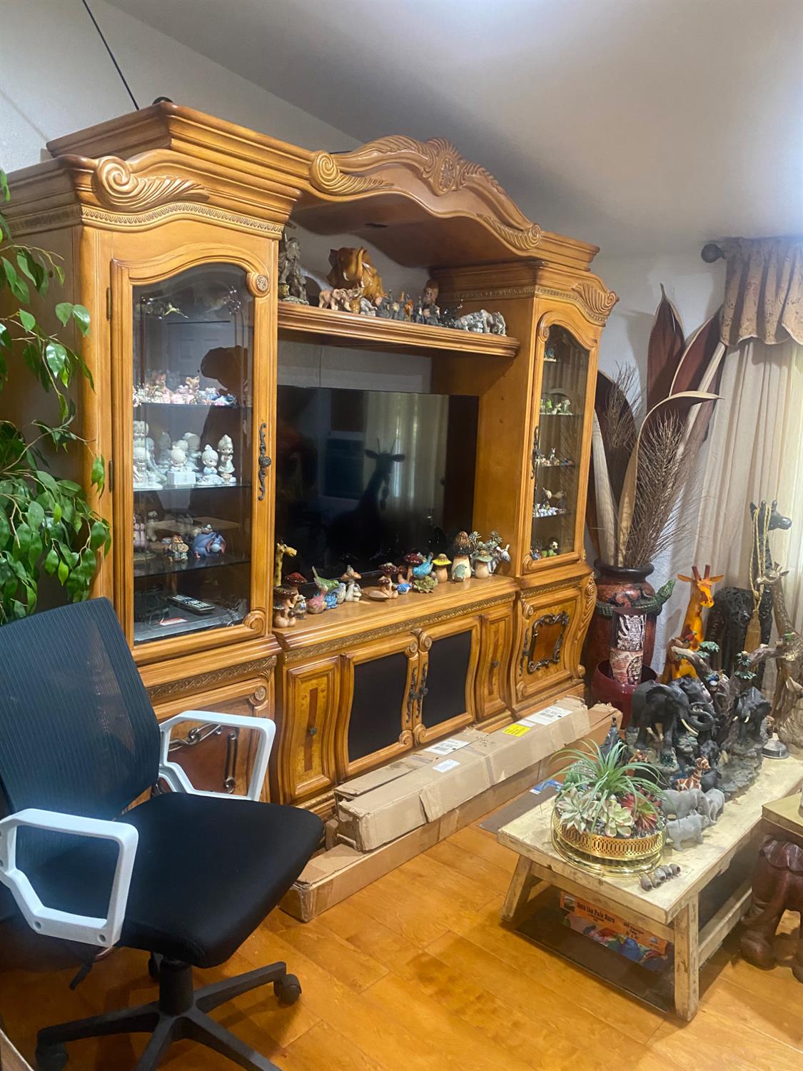 2575 S Willow Ave #25, Fresno, CA 93725