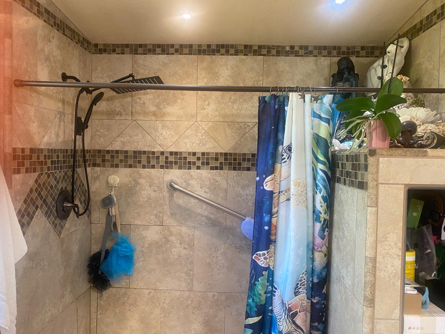 2575 S Willow Ave #25, Fresno, CA 93725