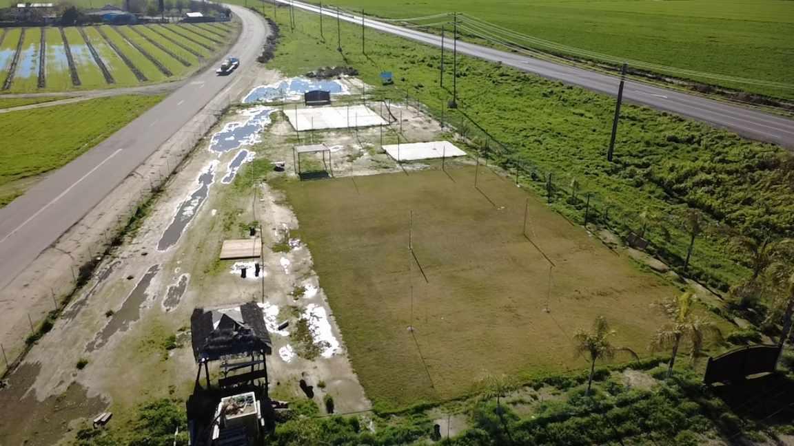 70 E Harlan Ave, Laton, CA 93242