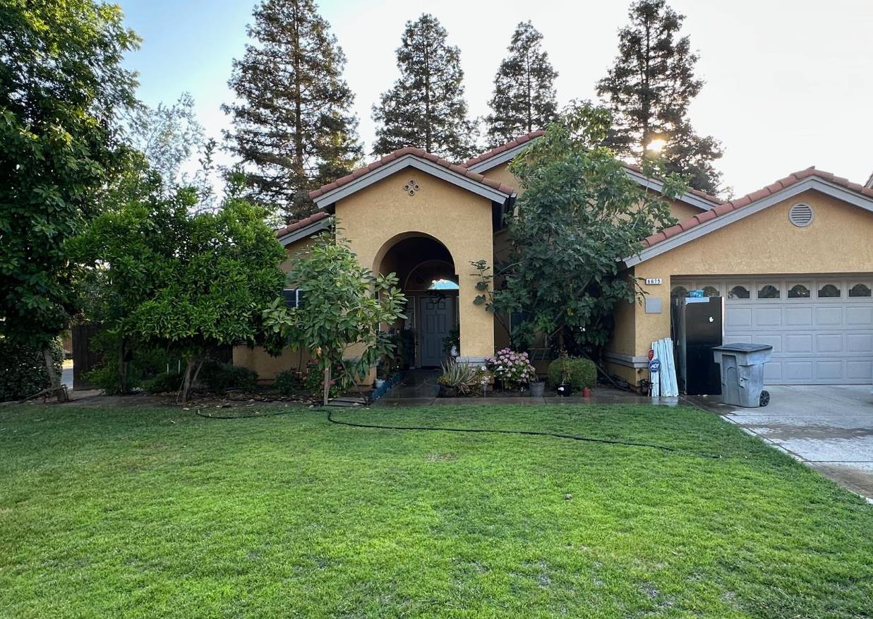 6675 N Lola Ave, Fresno, CA 93722