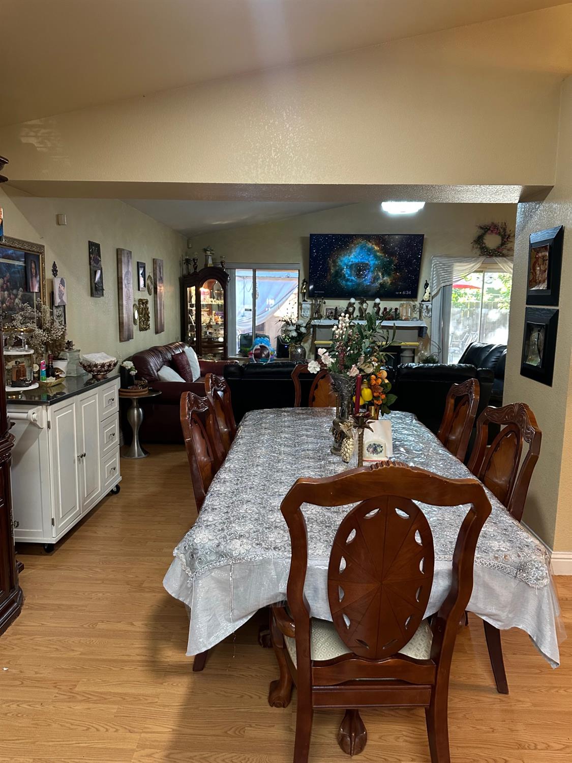 6675 N Lola Ave, Fresno, CA 93722