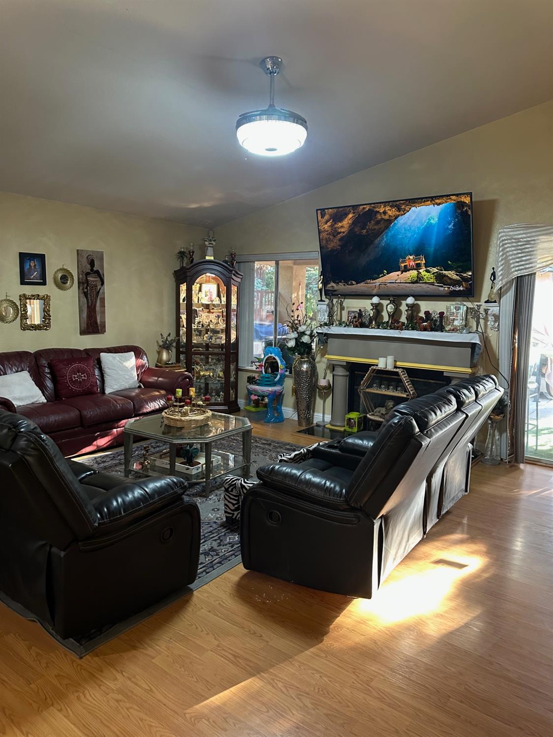 6675 N Lola Ave, Fresno, CA 93722