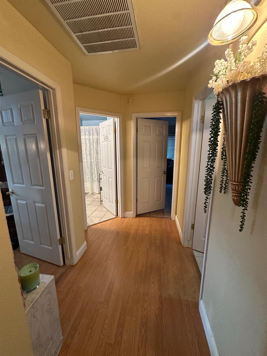 6675 N Lola Ave, Fresno, CA 93722