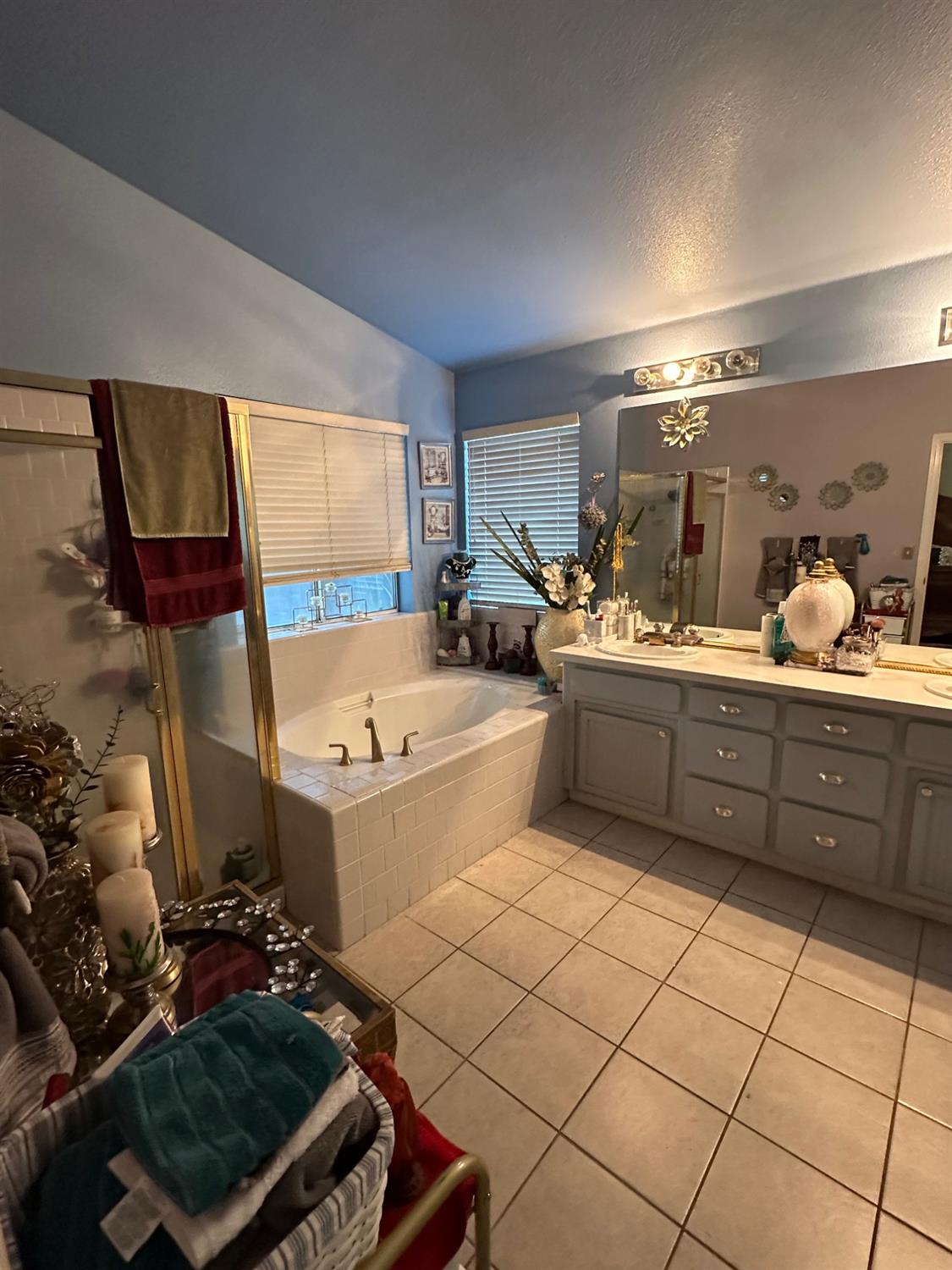 6675 N Lola Ave, Fresno, CA 93722