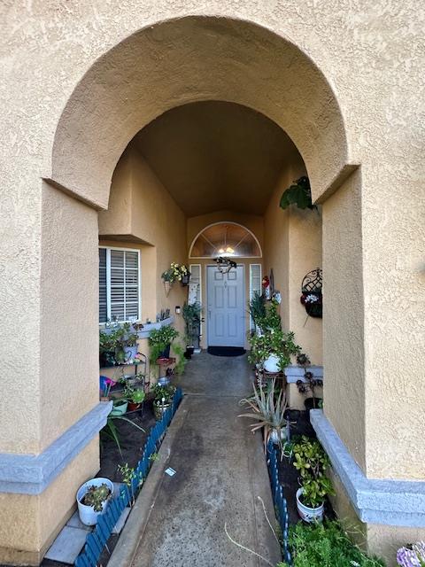 6675 N Lola Ave, Fresno, CA 93722