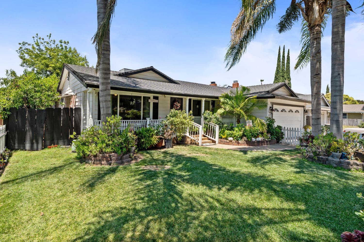 3367 M St, Merced, CA 95348