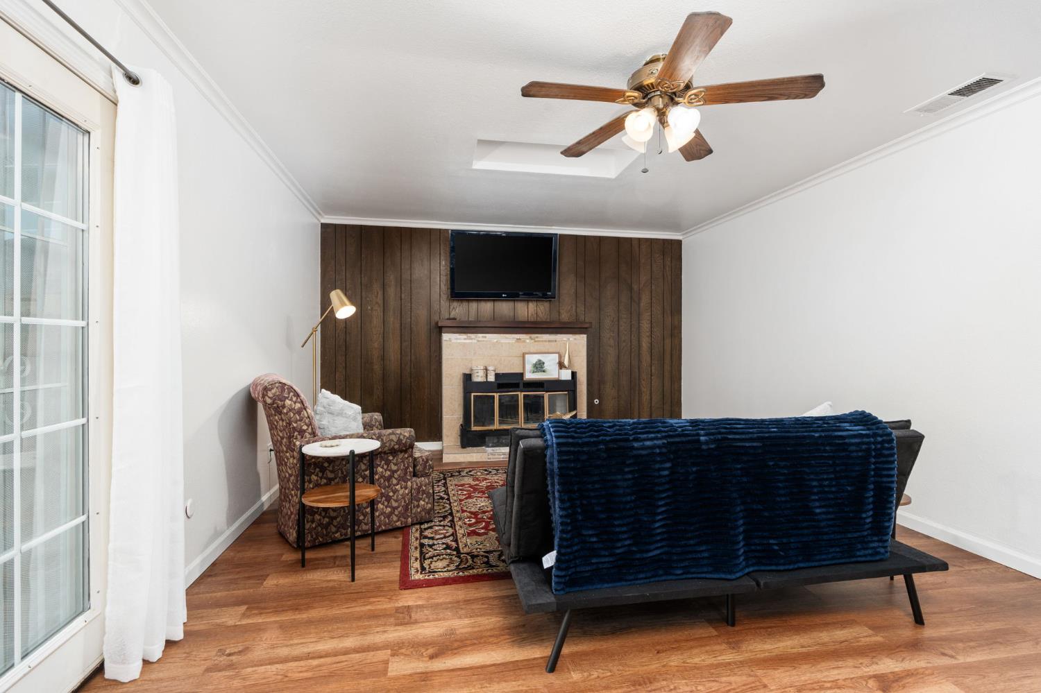 3367 M St, Merced, CA 95348