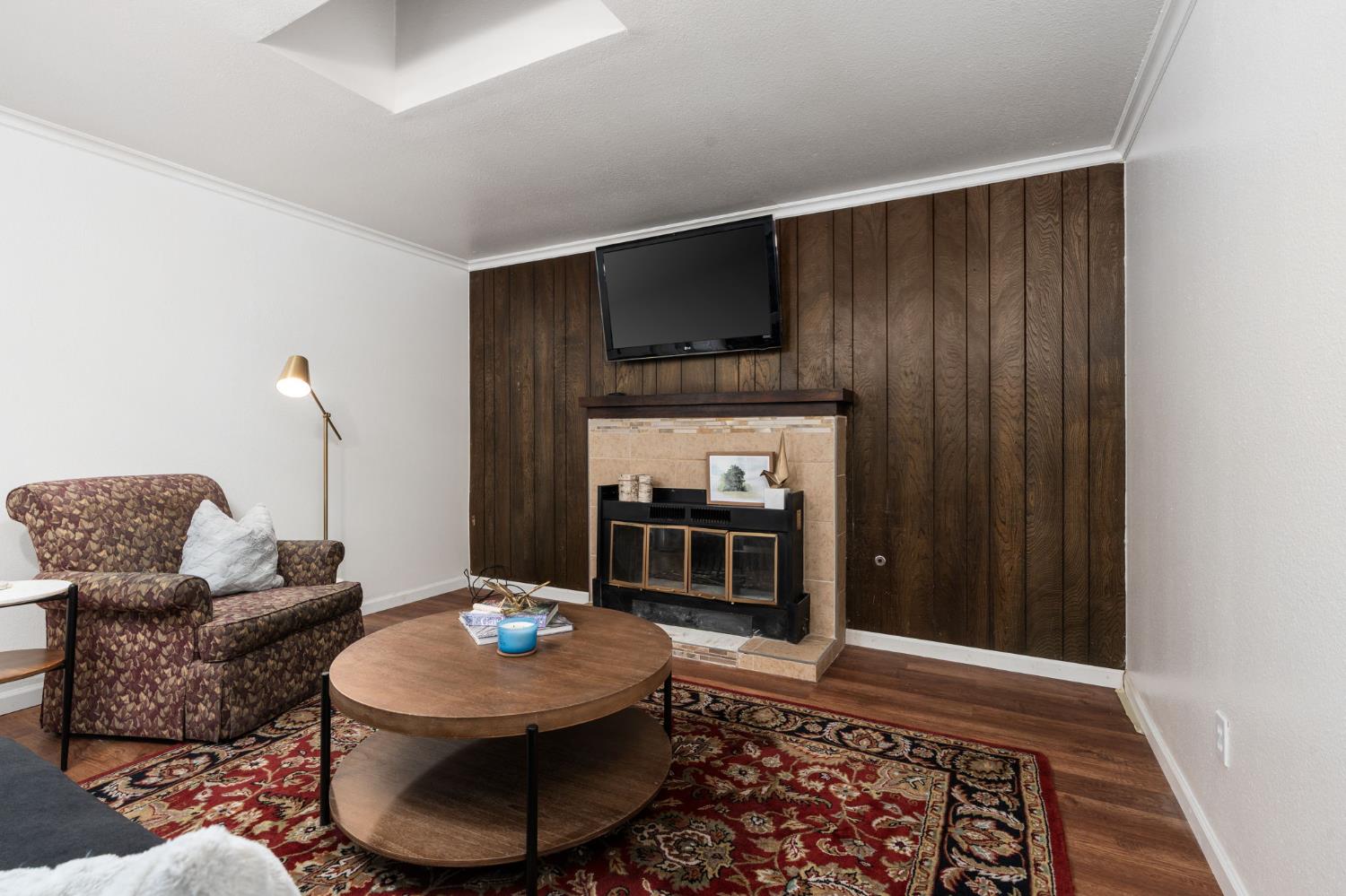 3367 M St, Merced, CA 95348