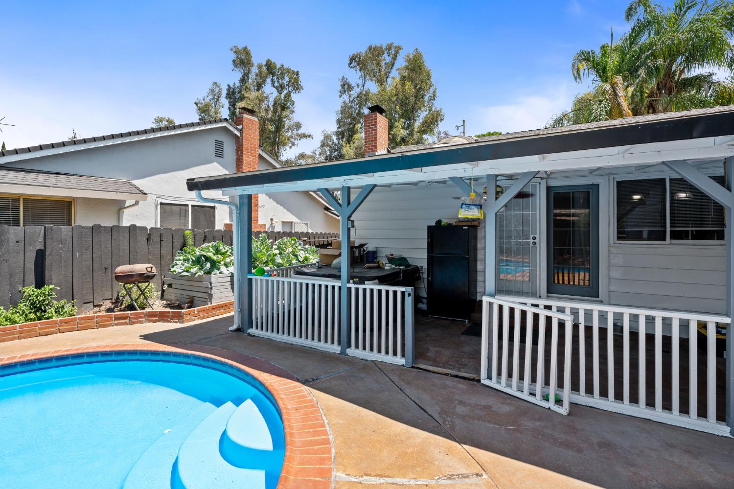 3367 M St, Merced, CA 95348