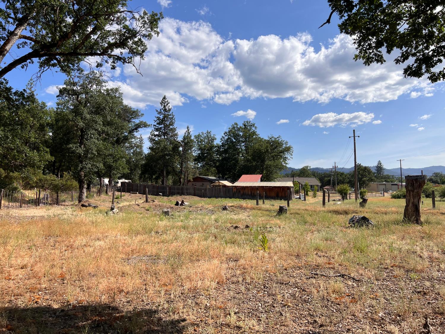 70 N Oak Ave, Hayfork, CA 96041