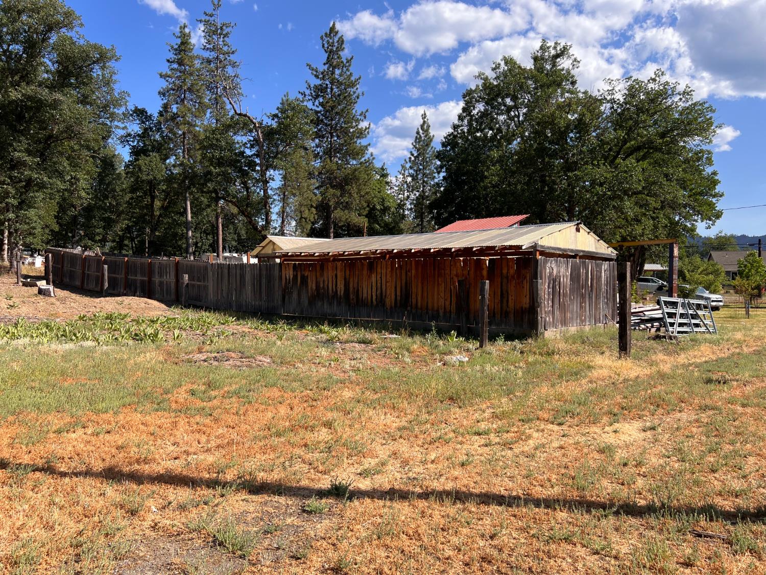 70 N Oak Ave, Hayfork, CA 96041