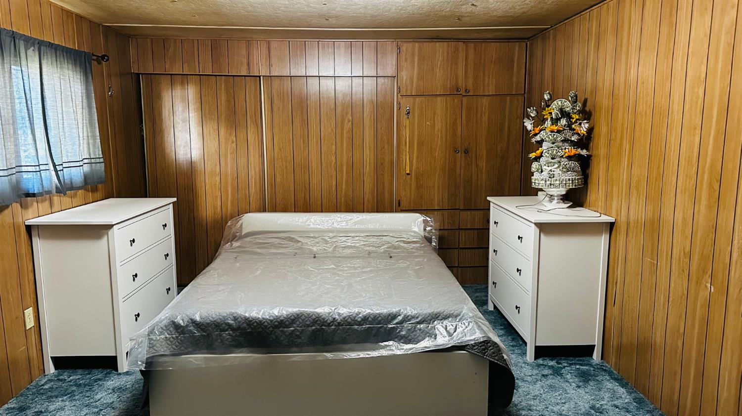 70 N Oak Ave, Hayfork, CA 96041