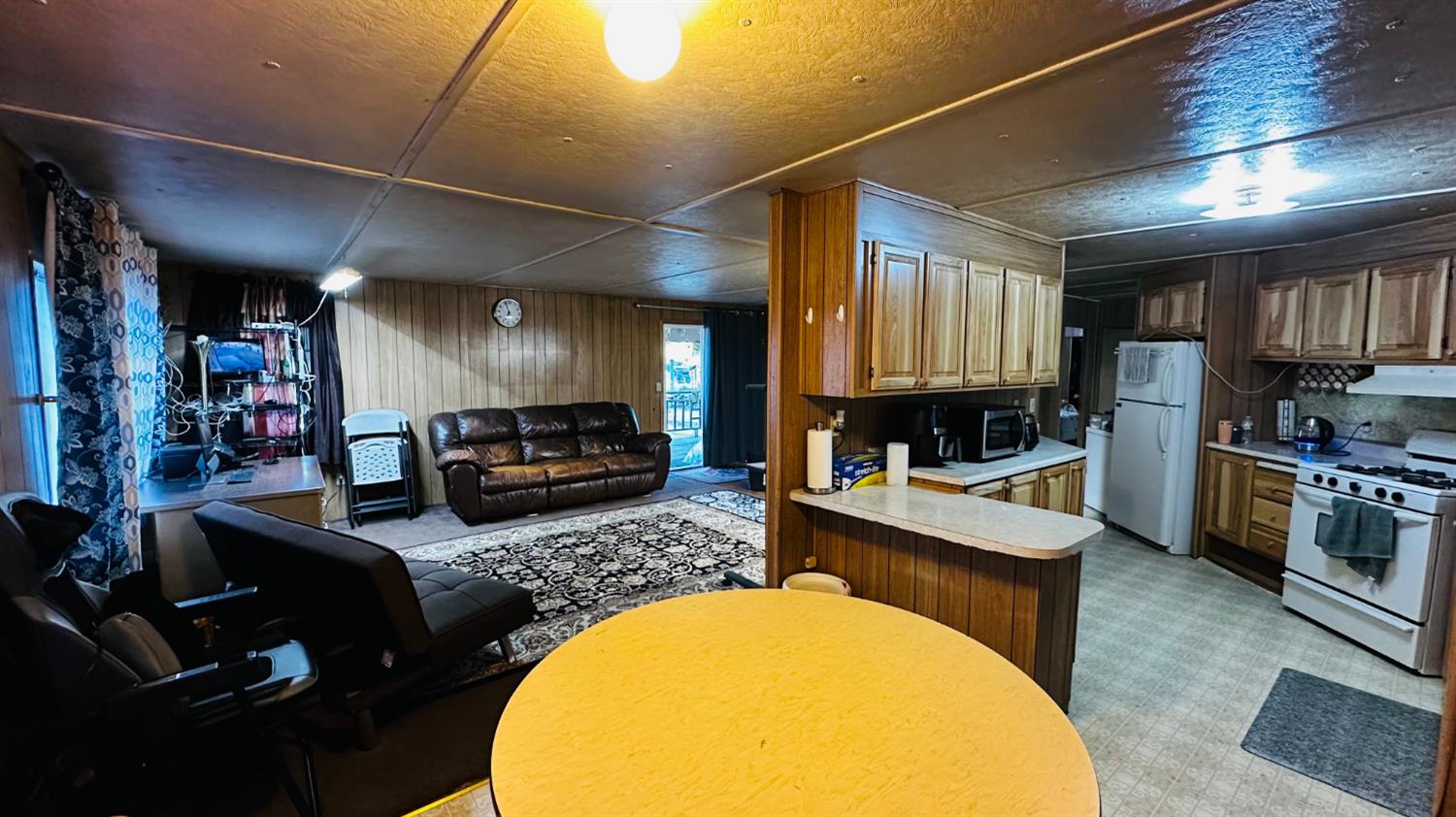 70 N Oak Ave, Hayfork, CA 96041