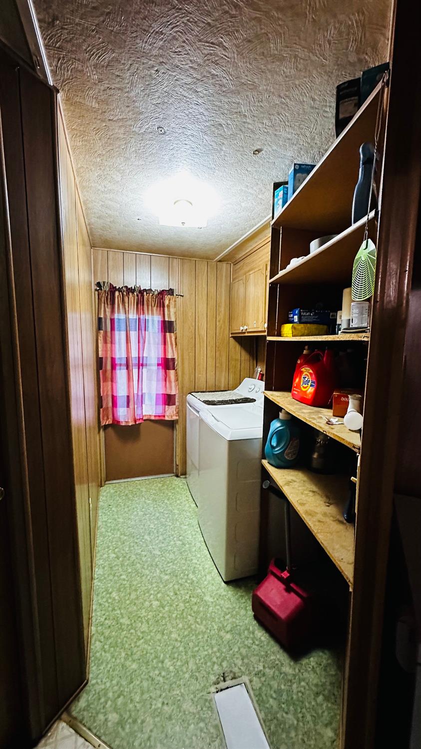 70 N Oak Ave, Hayfork, CA 96041