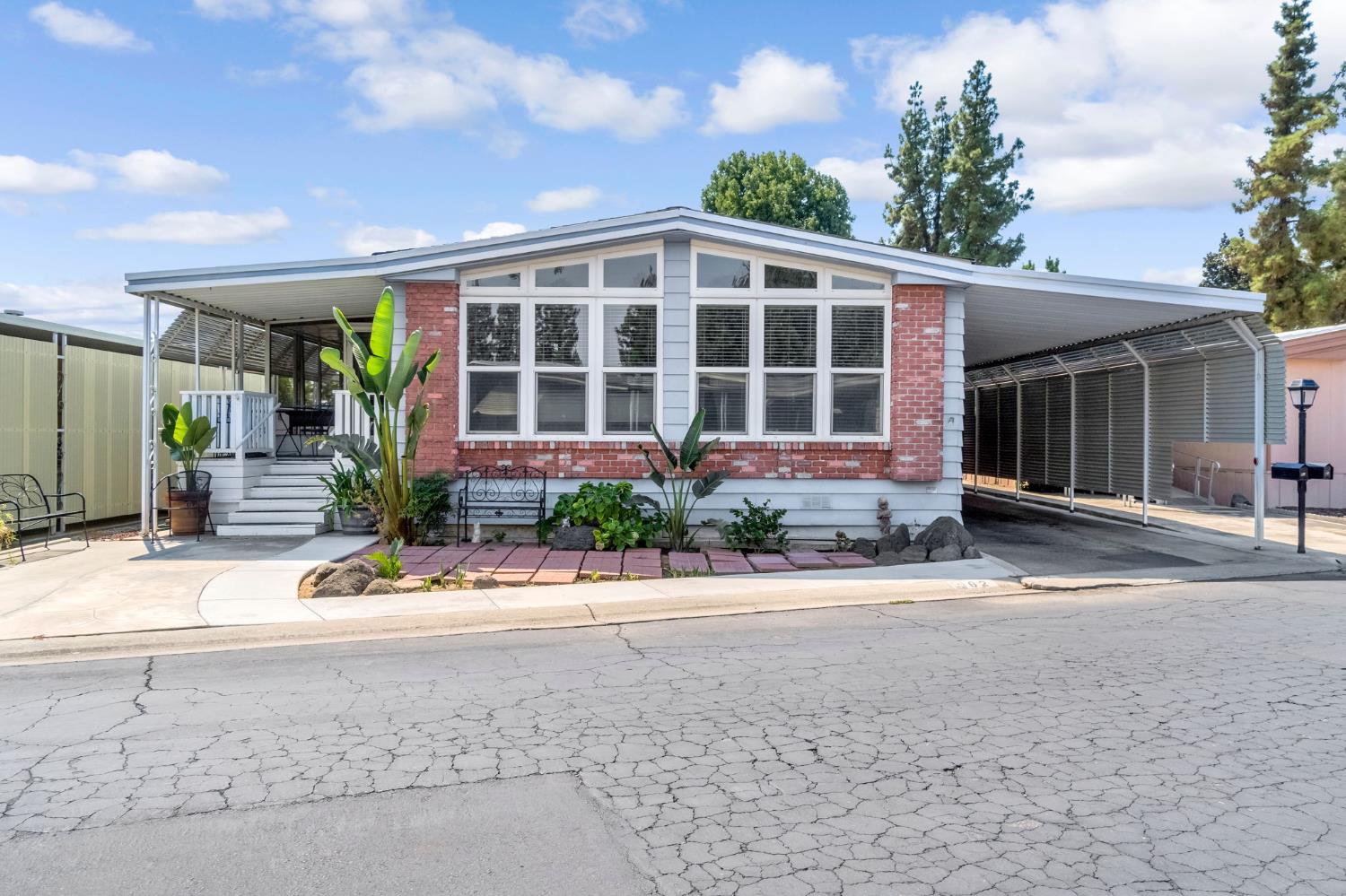 371 Bethel Ave #62, Sanger, CA 93657