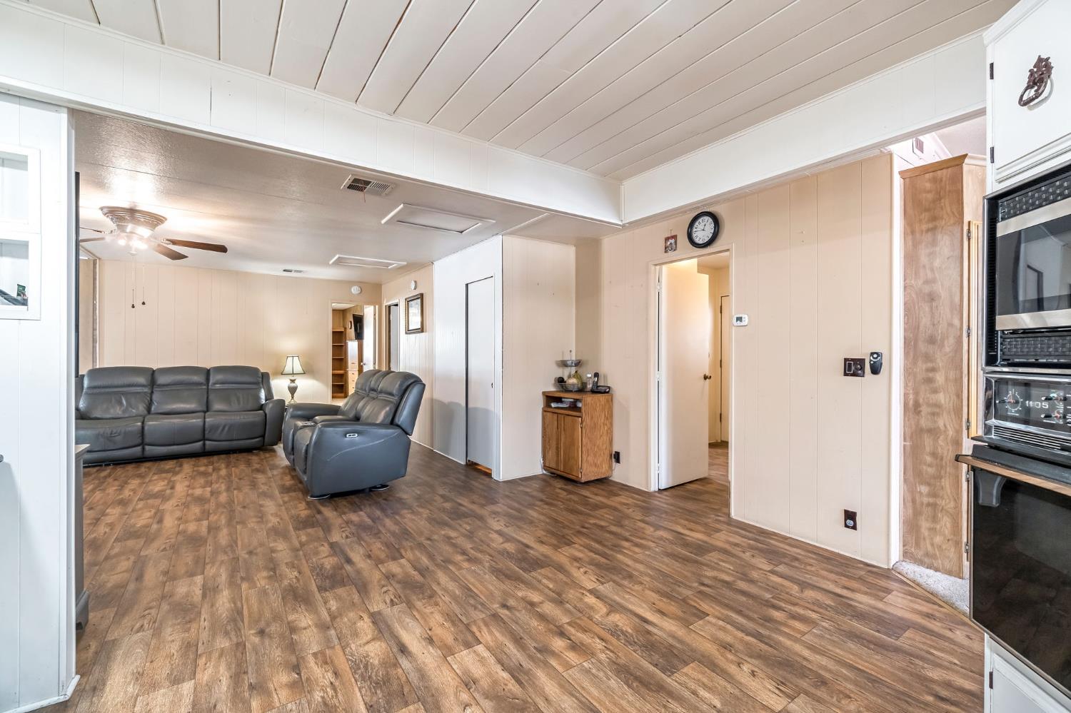 371 Bethel Ave #62, Sanger, CA 93657