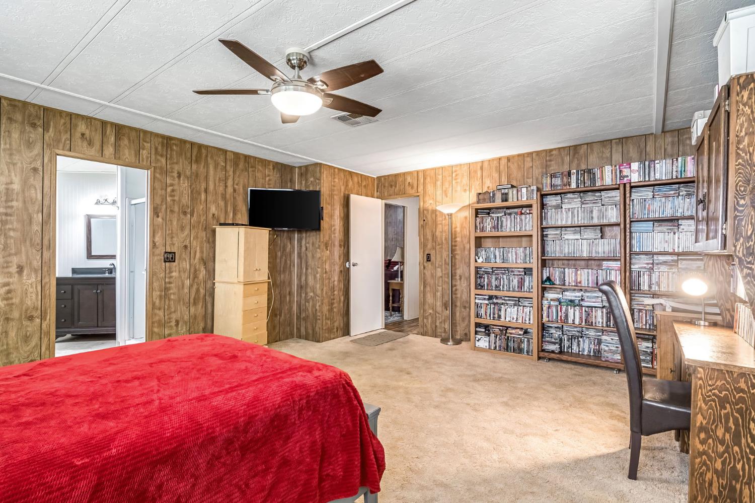 371 Bethel Ave #62, Sanger, CA 93657