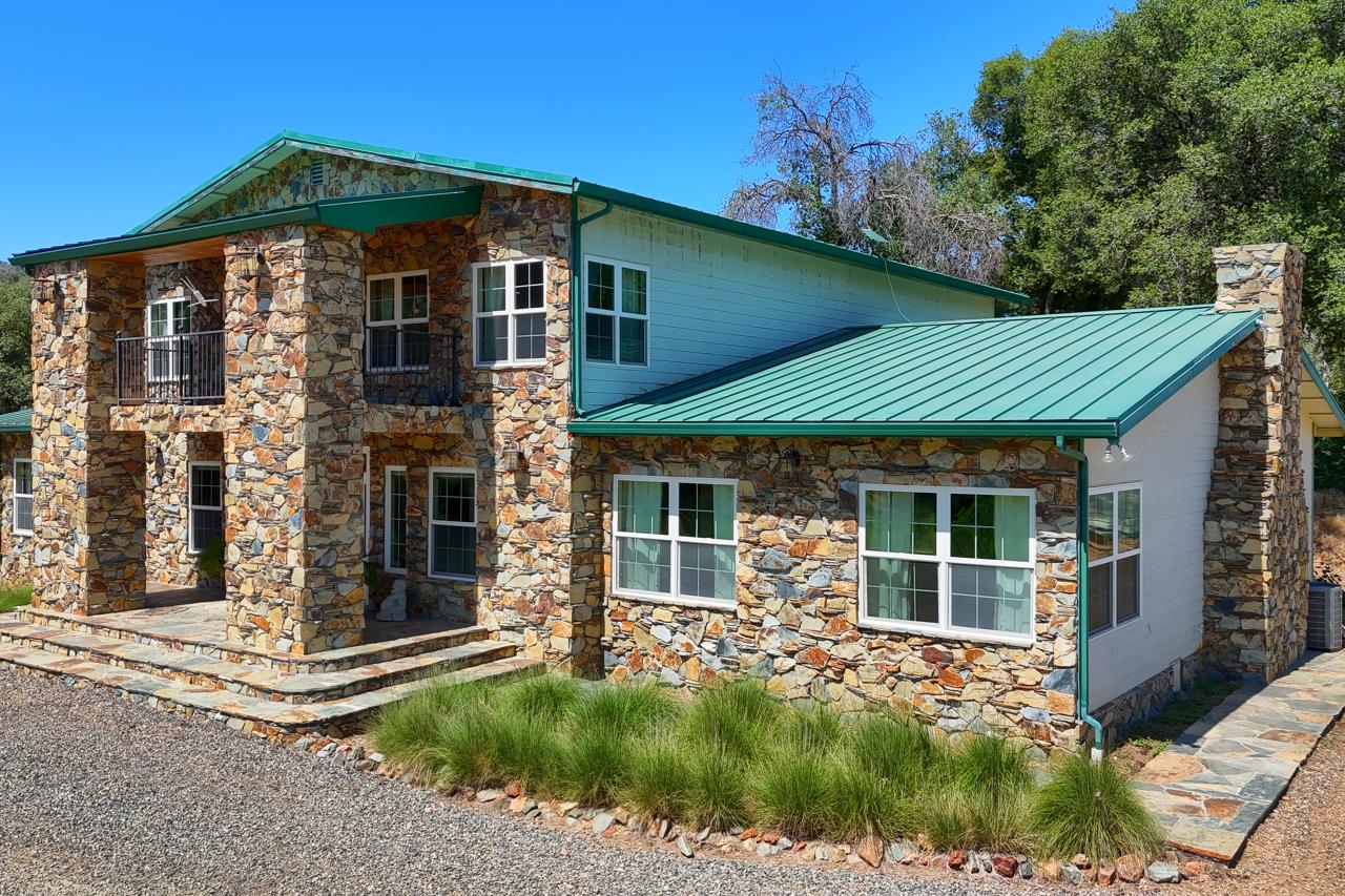 7551 Hunters Valley Rd, Mariposa, CA 95338