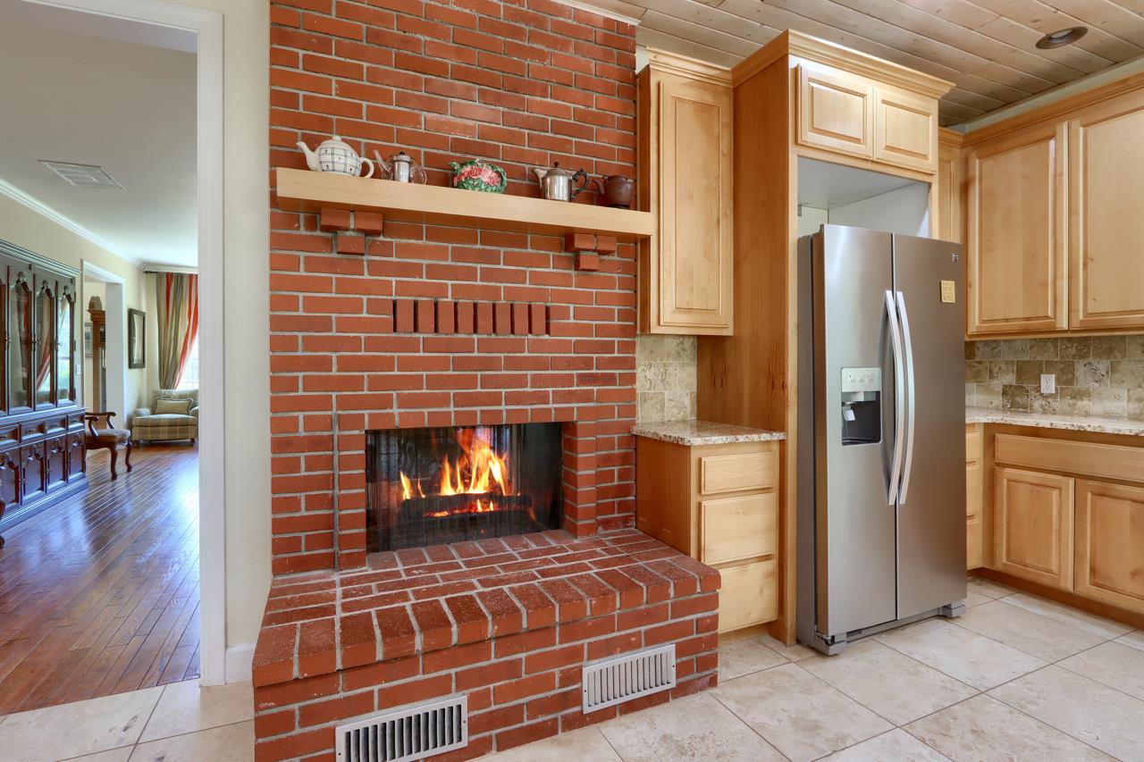 7551 Hunters Valley Rd, Mariposa, CA 95338