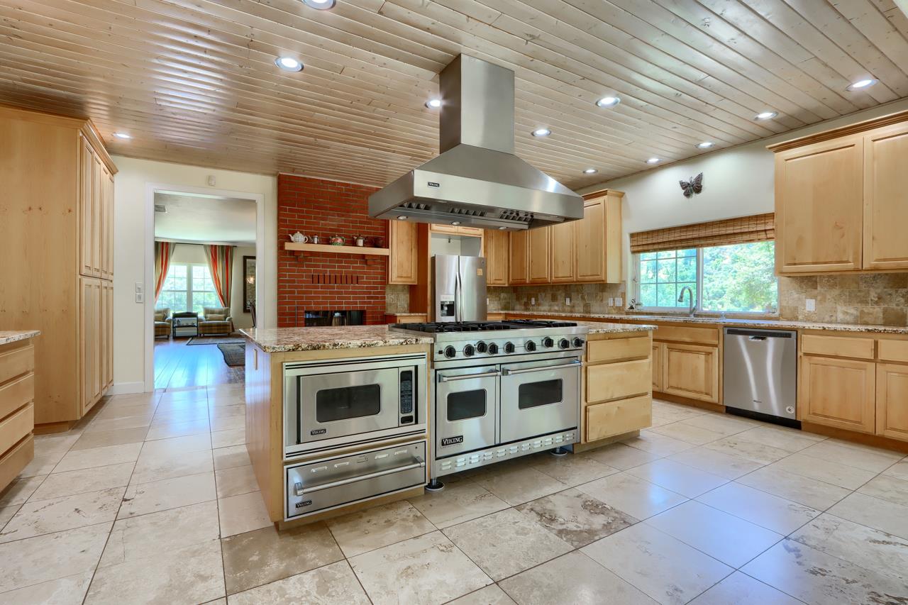 7551 Hunters Valley Rd, Mariposa, CA 95338