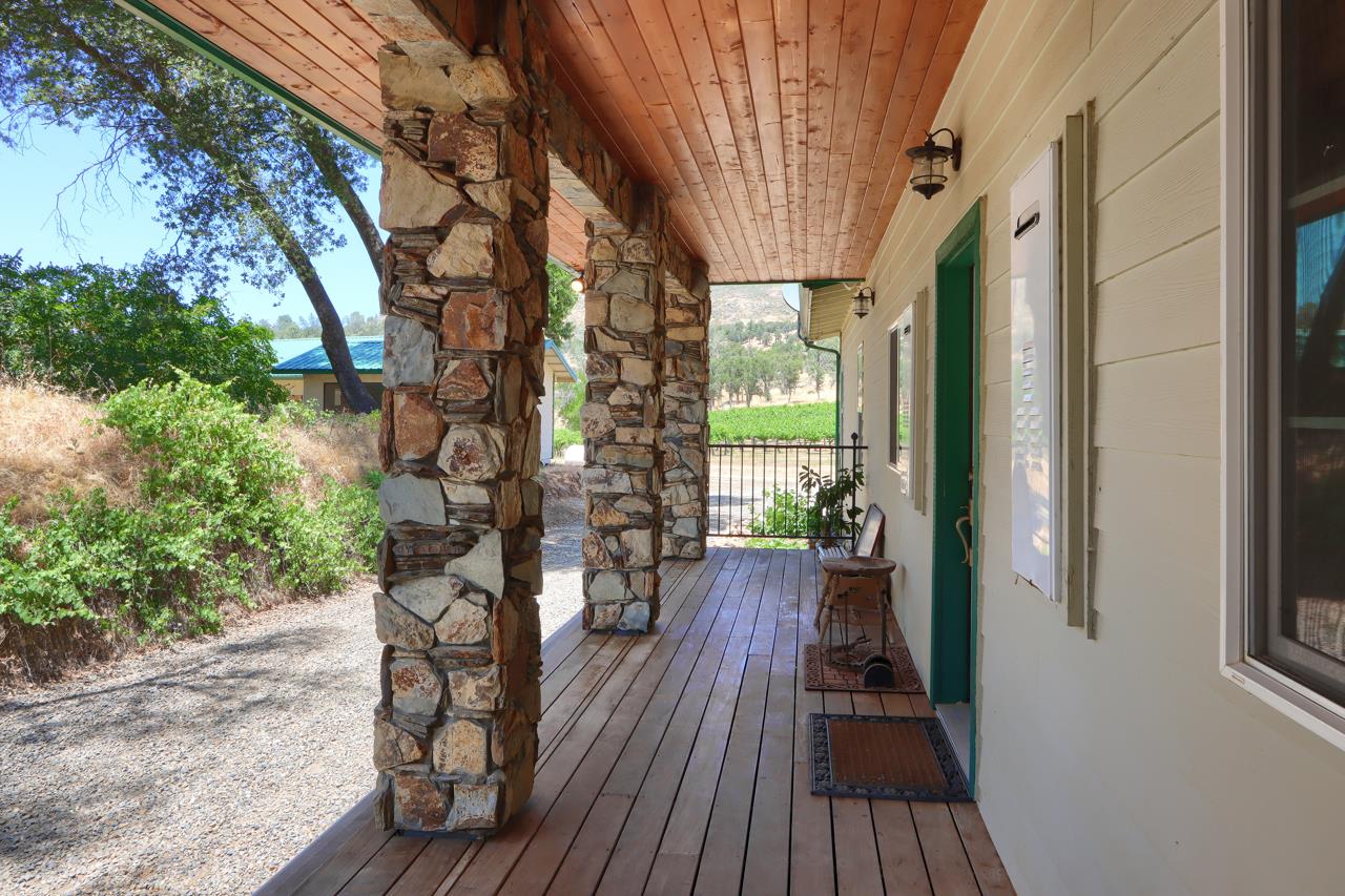 7551 Hunters Valley Rd, Mariposa, CA 95338