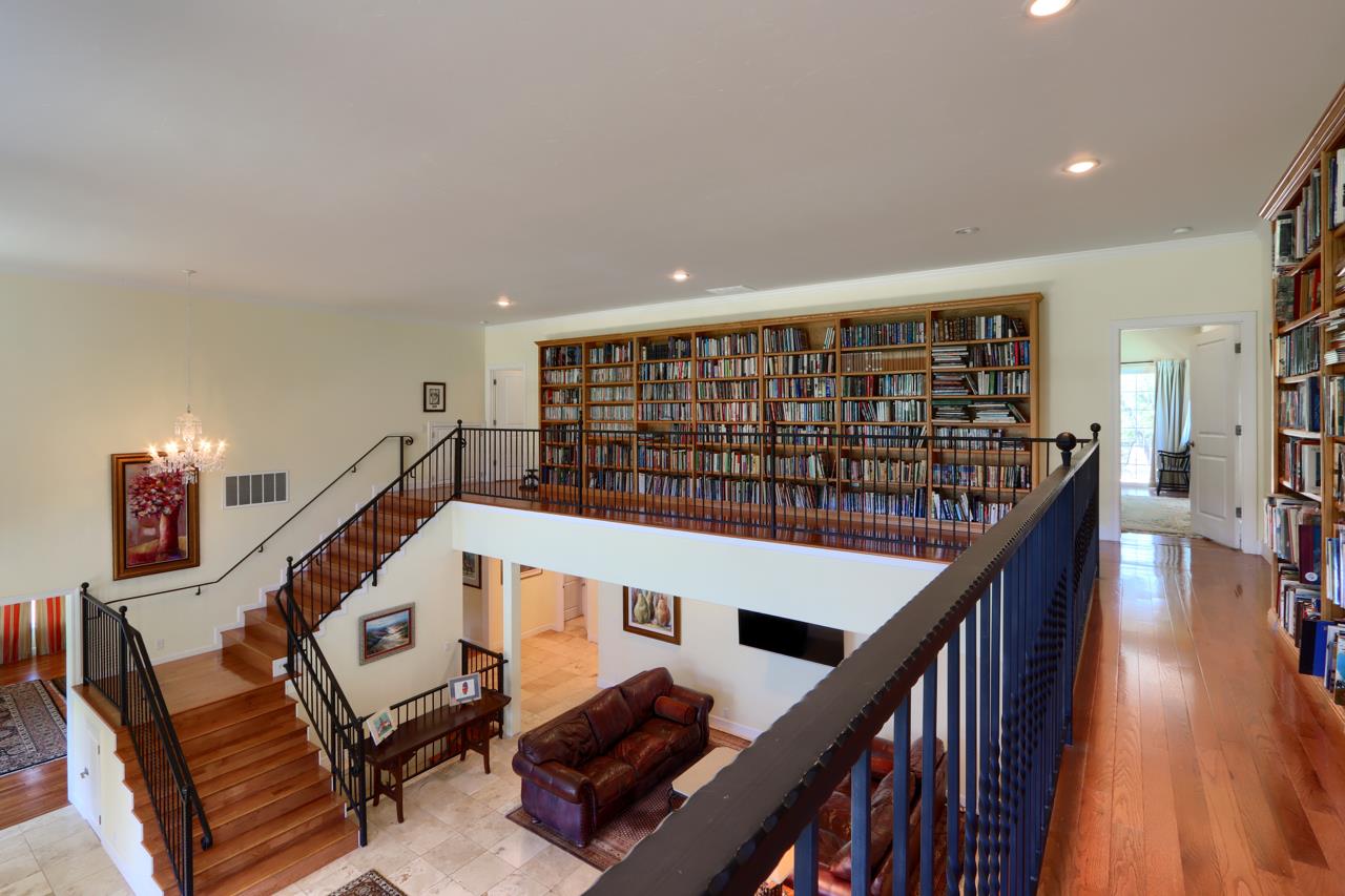 7551 Hunters Valley Rd, Mariposa, CA 95338