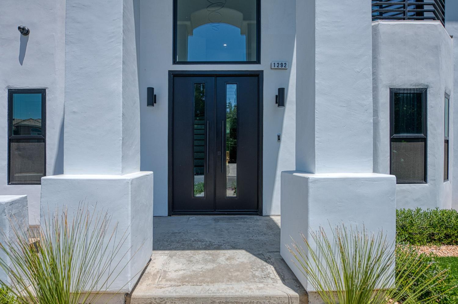 1292 E Valley Forge Dr, Fresno, CA 93720