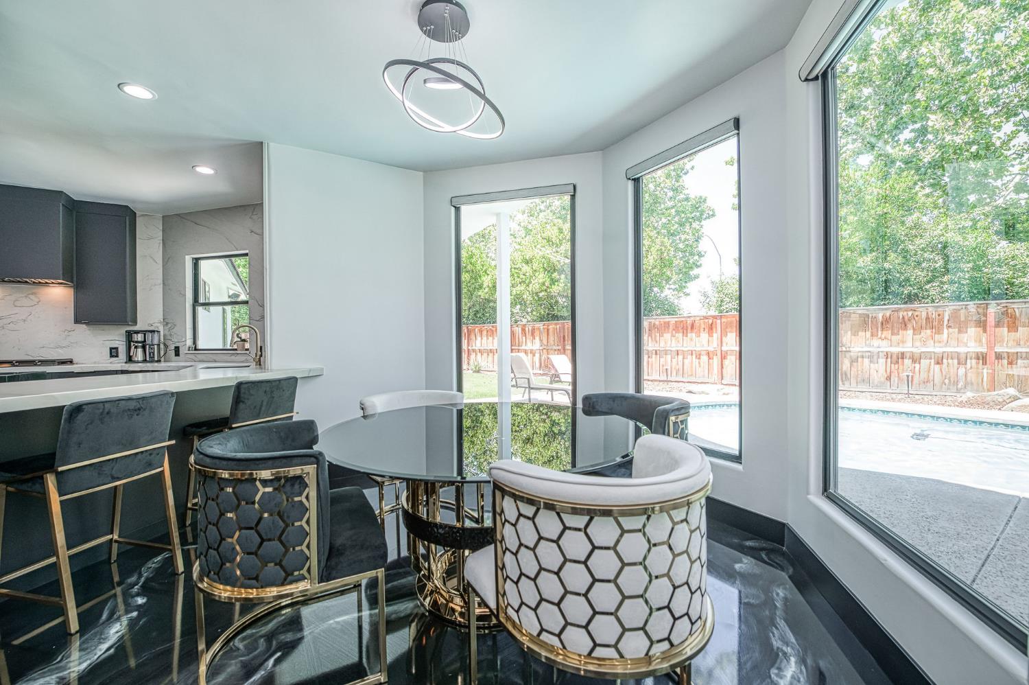 1292 E Valley Forge Dr, Fresno, CA 93720