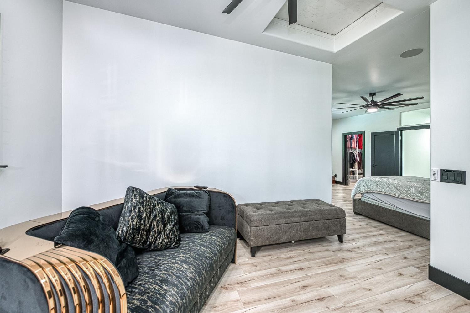 1292 E Valley Forge Dr, Fresno, CA 93720